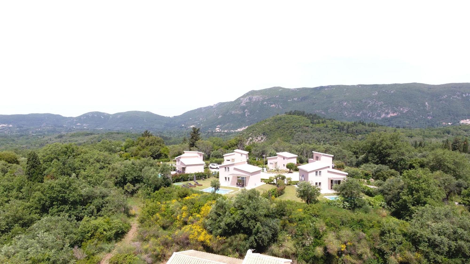 Villas Epta Karpi Complex Of 7 Luxury Villas Skriperon Exterior photo